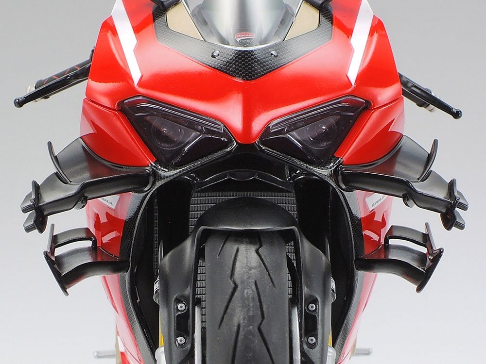 Tamiya 14140 Ducati Superleggera V4 1/12 – imagen 3