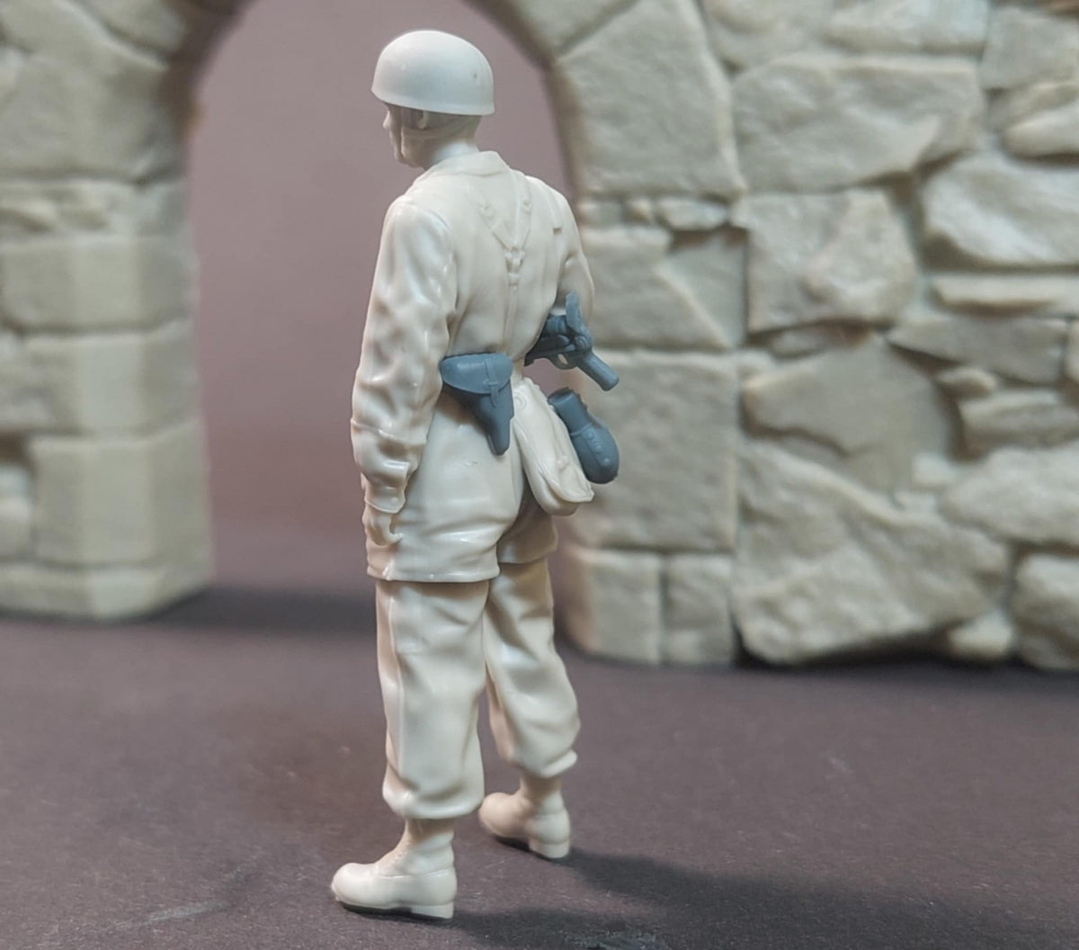 Panzer Art FI35-244 Fallschirmjager allemand au repos No1 1/35 – image 3