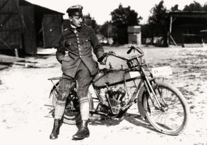 Copper State Models F35-055 Werner Voss posant avec une moto (moto non incluse) 1/35 – Bild 3