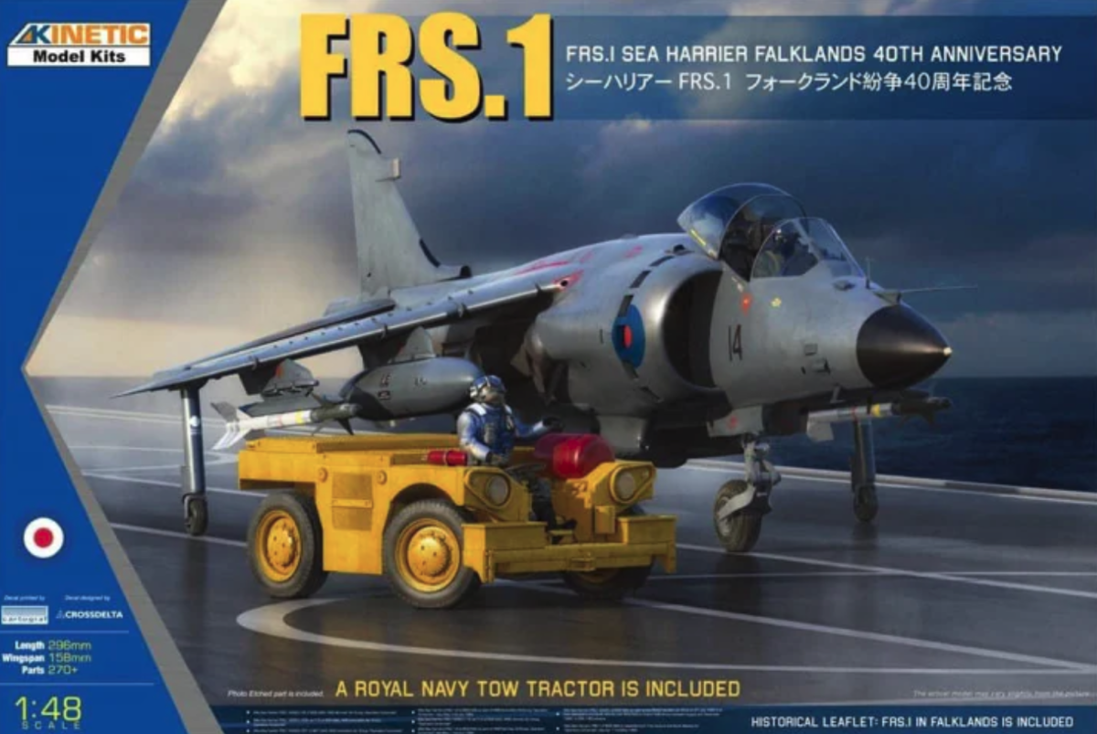 Kinetic K48138 FRS.1 Sea Harrier Falklands 40e anniversaire avec un tracteur de remorquage de la Royal Navy 1/48