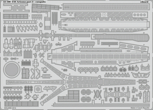 Eduard 53100 USS Arizona partie 2 - catapultes TRUMPETER 1/200