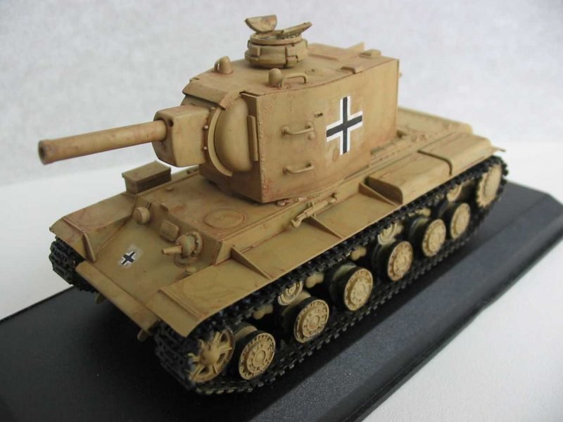 PST 72037 Pz.Kpfw. 754(r) char lourd 1/72 – image 4
