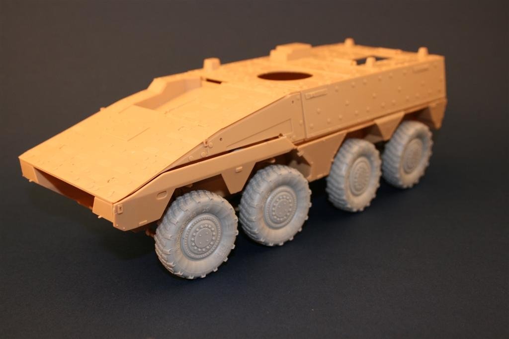 Roues Panzer Art RE35-061 pour Boxer MRAV (Kit Hobby Boss) 1/35