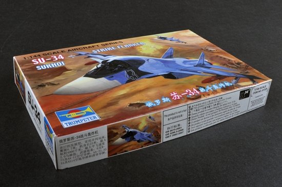 Trumpeter 01329 Sukhoi SU-34 Strike Flanker 1/144 – image 2