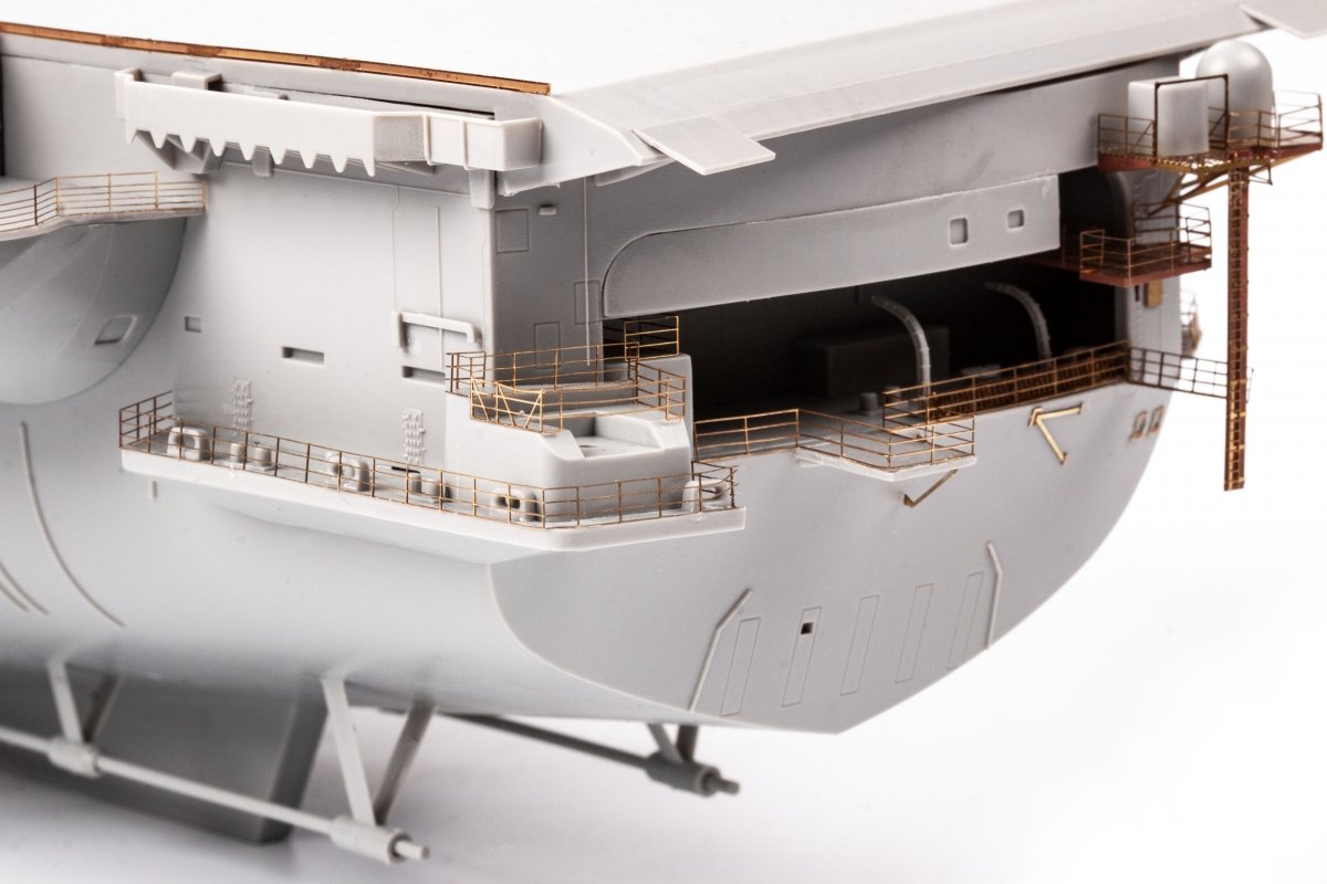 Eduard 53283 USS Constellation CV-64 partie 3 - rambardes et filets de sécurité TRUMPETER 1/350 – immagine 11