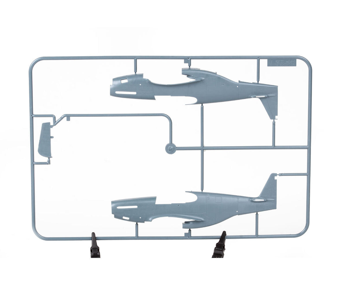 Eduard 11200 Sharks and Stallions DUAL COMBO P-40 N and P-51 B/C 1/48 – image 18