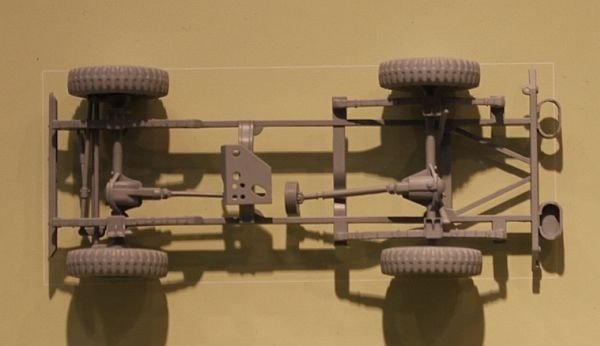 Fine Molds FM34 Camion léger Type 73 JGSDF (toit en toile) 1/35 – image 2
