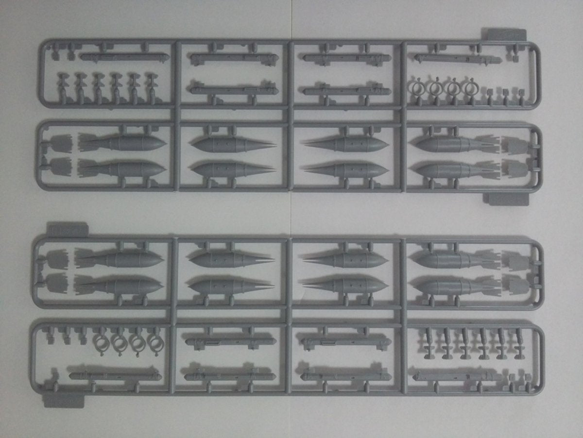 ICM 48902 MiG-25 RB, Soviet Reconnaissance Plane 1/48 – zdjęcie 7