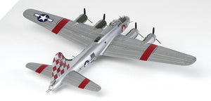 Academy 12414 B-17G Flying Fortress Édition spéciale avec décoration de nez au 1/72  – image 7