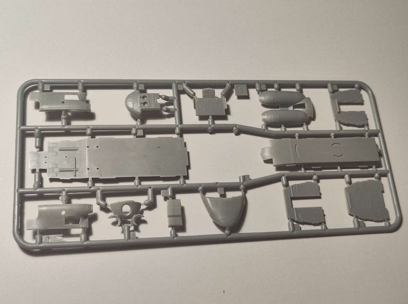 Réponse AA72001 PZL W-3A Sokół Force aérienne tchèque 1/72  – immagine 12