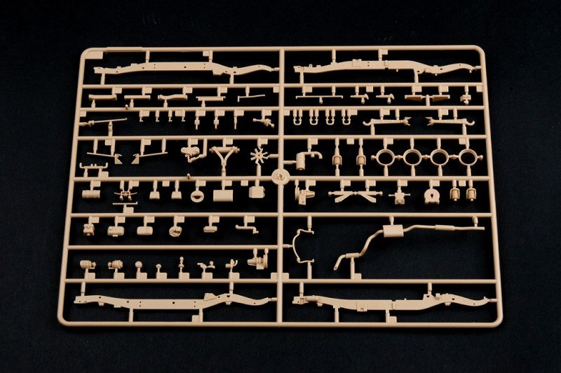 Hobby Boss 82448 Defender 110 Hardtop 1/35 – immagine 9