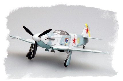 Hobby Boss 80255 Yak-3 1/72 – imagen 4