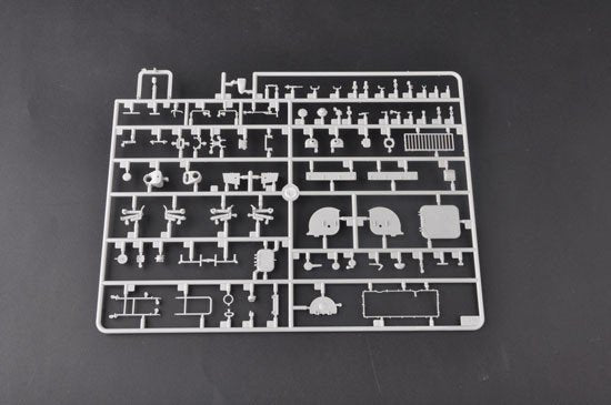 Trumpeter 05571 Obusier automoteur russe 2S1 (1/35) – image 5