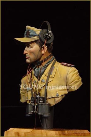 Young Miniatures YM1802 DAK Panzer Officer 1/10 – zdjęcie 3