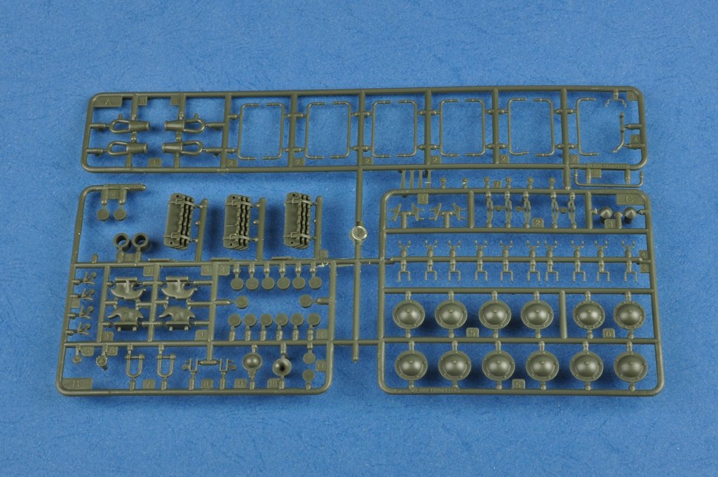 Hobby Boss 82602 Soviet T-34/85 1/16 – zdjęcie 15