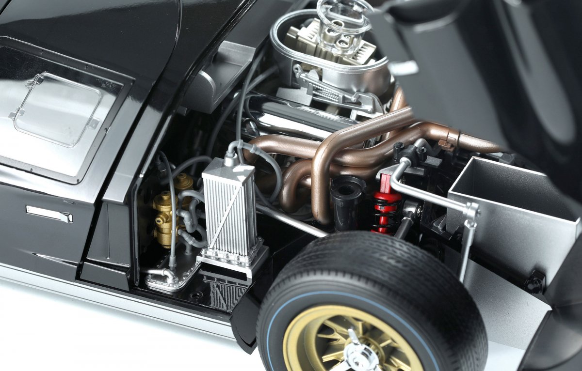 Meng Model RS-003 Ford GT40 Mk.II &amp;#39;66 Champion (pré-peinte) 1/12 – image 10