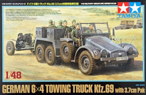 Tamiya 32580 Camion de remorquage allemand 6x4 Kfz.69 avec canon de 3,7 cm (1/48)