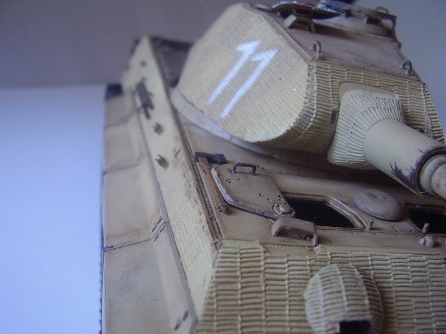 Dragon 6302 Sd.Kfz. Tourelle Porsche Kingtiger 182 avec Zimmerit (1/35) – image 4