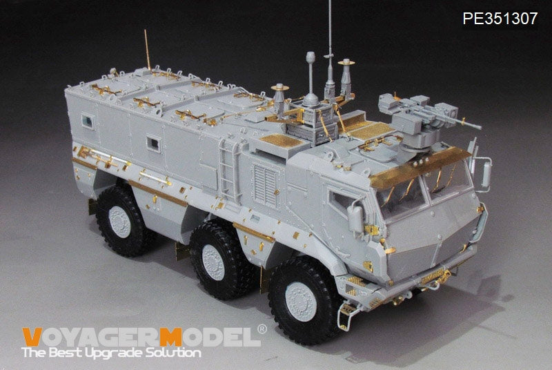 Maquette Voyager PE351307 KamAZ-63968 Typhoon-K russe moderne de base pour TAKOM 2082 / 2173 au 1/35 – image 4