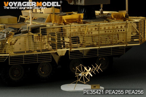 Modèle Voyager PEA256 Dispositif anti-IED Rhino de la famille Stryker américaine moderne/VHF/UHF (GP) 1/35  – image 3