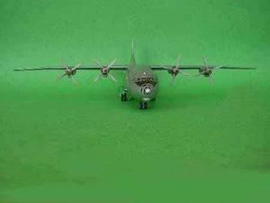 Trumpeter 04001 Antonov An-12BK Cub 1/100 – image 4