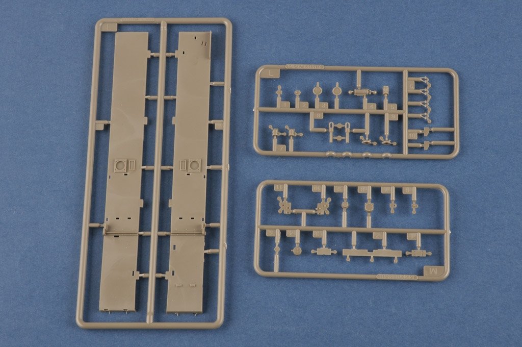Hobby Boss 84546 IDF PUMA AEV 1/35 – image 6
