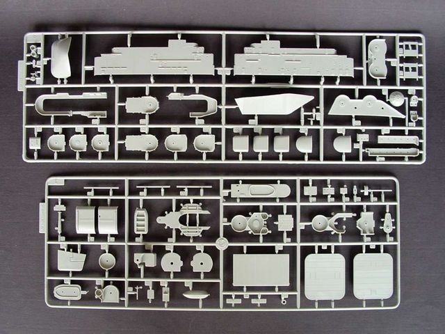 Trumpeter 05604 Porte-avions américain CV-13 Franklin 1944 (1/350) – Bild 8