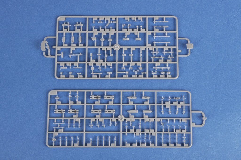 Hobby Boss 83416 Porte-avions soviétique Bakou 1/700 – imagen 9