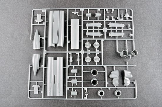 Trumpeter 01695 Bombardier tactique soviétique Tu-22 « Blinder » 1/72 – image 5