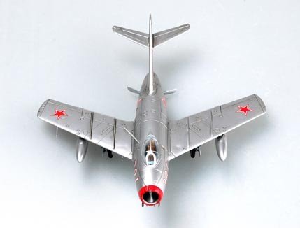 Hobby Boss 80263 MiG-15bis Fagot 1/72 – image 3