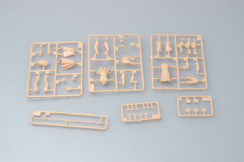 Trumpeter 00427 Équipage d&amp;#39;artillerie de l&amp;#39;obusier soviétique B-4 (1/35) – image 3
