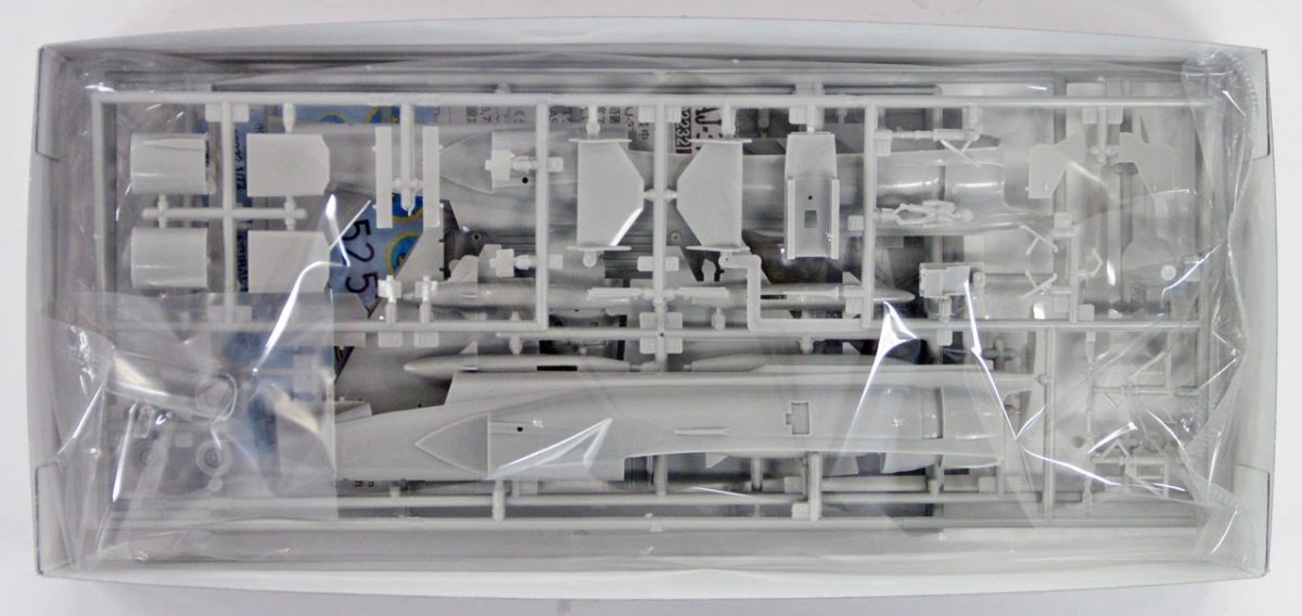 Hasegawa 02232 SAAB AJ-37 Viggen 1/72 – image 2