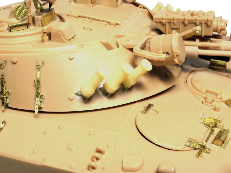 ET Modèle E35-045 Lance-fumigènes pour VCI russe BMP-3 (Pour TRUMPETER 00364) (1/35) – Bild 2