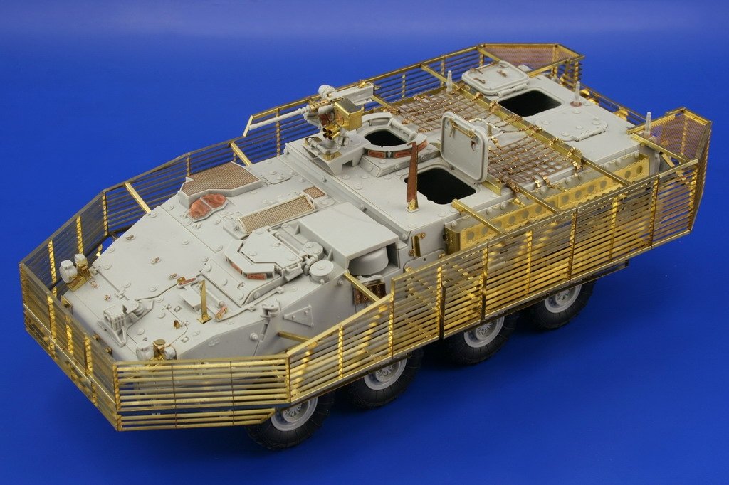 Eduard 35995 Stryker blindage à lames 1/35 Trumpeter – image 6