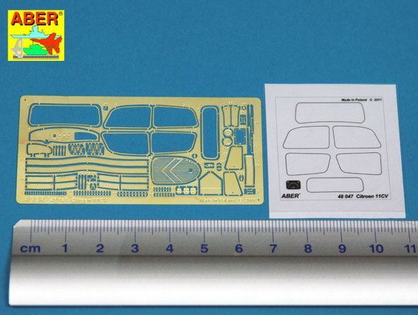 Aber 48047 Citroën Traction 11 CV Voiture de service (1/48) – image 3