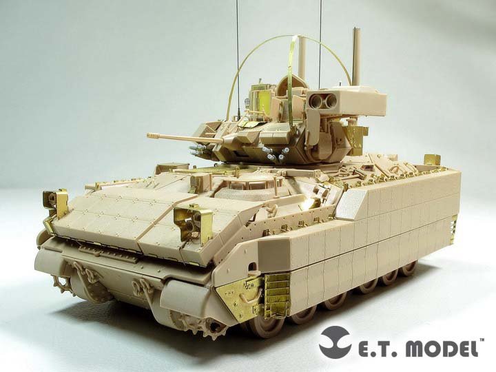 ET Modèle E35-218 US Army M2A3 BRADLEY avec BUSK III IFV (Pour Meng SS-004) (1/35) – image 2