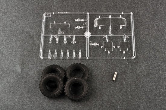 Trumpeter 01032 Russe 9P138 Grad-1 sur Zil-131 (1/35) – image 10