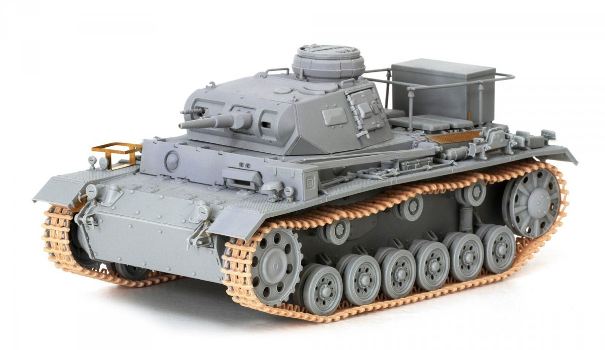 Dragon 6901 DAK Pz.Bef.Wg.III Ausf.H 1/35 – image 2