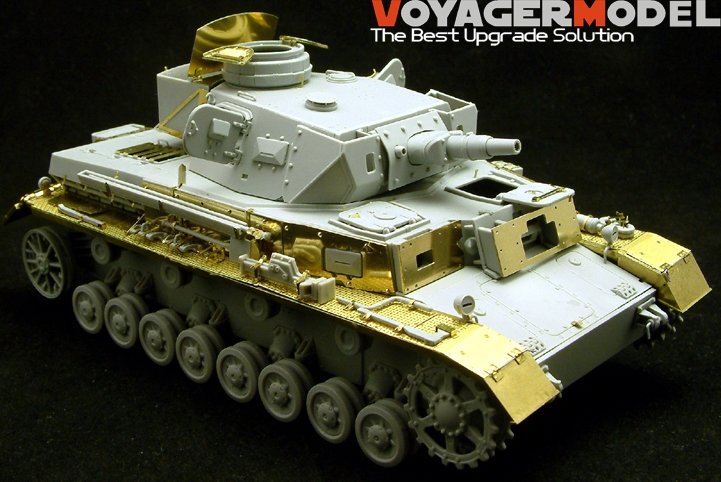 Voyager modèle PE35096 Panzer IV Ausf. E 1/35