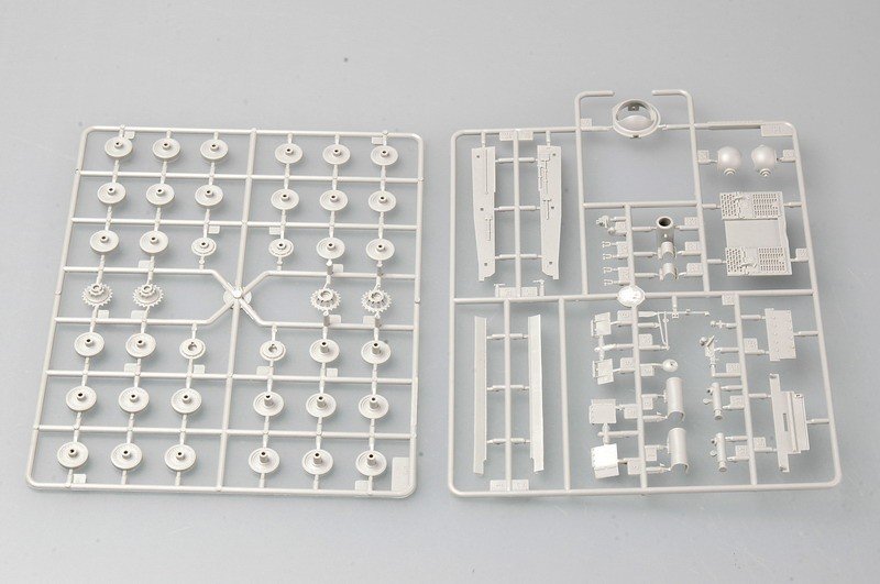 Trumpeter 07274 Sturmtiger allemand, production initiale (1/72) – Bild 4