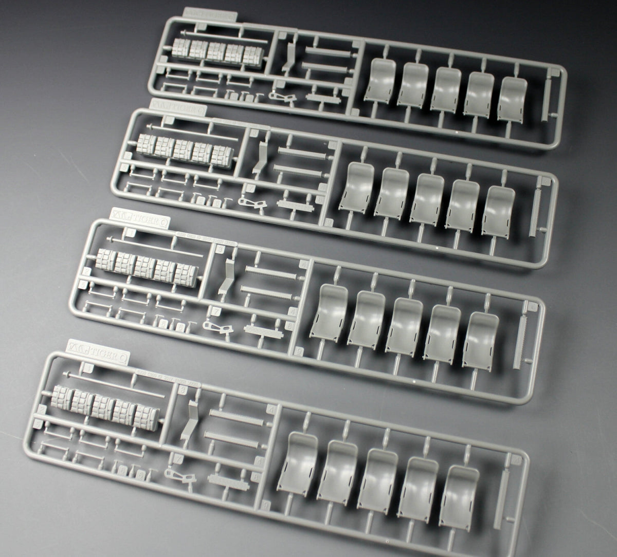 Tiger Model 6290 Suède CB90 Fast Assault Craft 1991-présent 1/35 – Bild 16