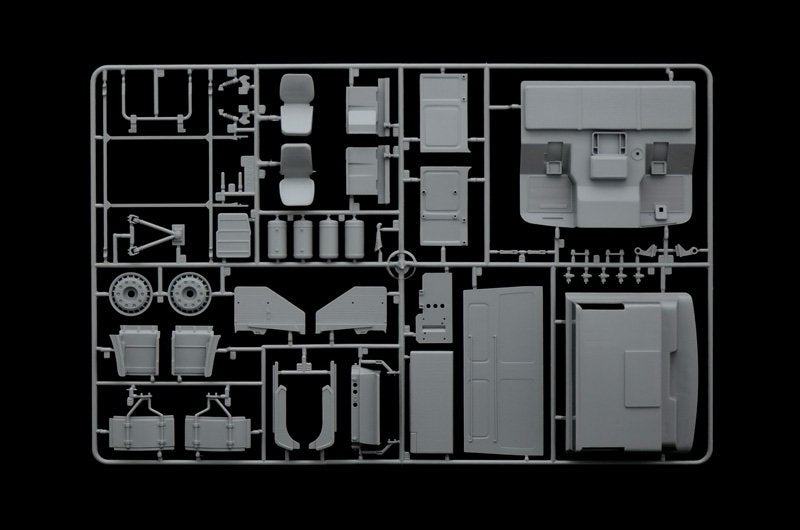 Italeri 3901 MAN F2000 6x4 (1/24)  – Bild 3