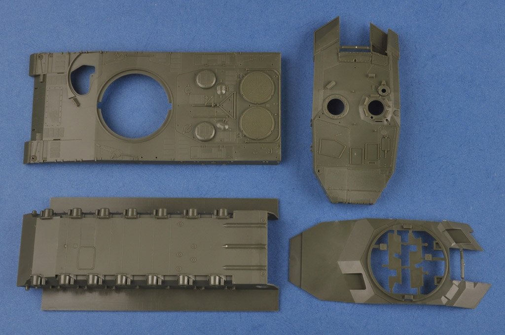 Hobby Boss 83867 Leopard 2A4M CAN – zdjęcie 9