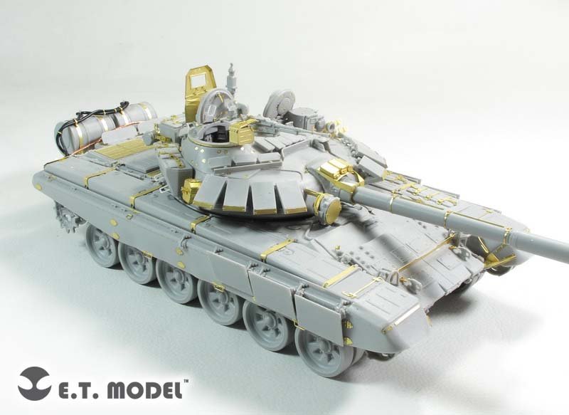 Maquette ET E35-210 Char de combat principal russe T72B (Mod. 1990) (Pour TRUMPETER 05564) (1/35) – immagine 4