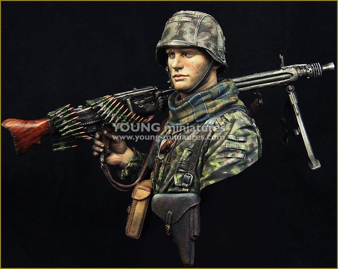 Young Miniatures YM1869 Jeune mitrailleur SS Waffen 1944 1/10 – image 2