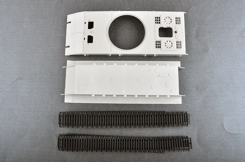Trumpeter 09585 E-100 Flakpanzer avec Flak 40 de 12,8 cm au 1/35 – Bild 7