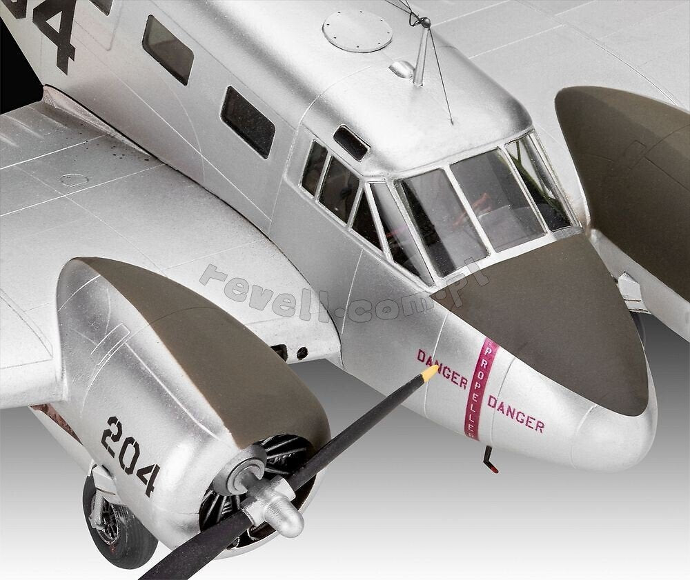 Revell 03811 Beechcraft Modèle 18 1/48 – immagine 5