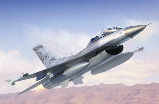 Trumpeter 03920 F-16B/D Fighting Falcon Block 15/30 1/144  – image 2