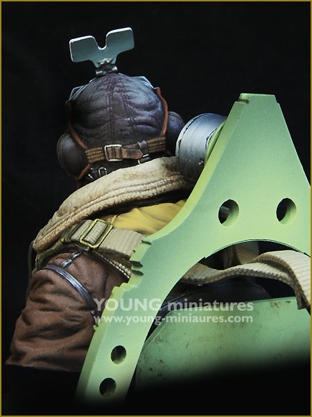 Young Miniatures YM1868 Pilote de Spitfire Mk.l de la RAF, Seconde Guerre mondiale, échelle 1/10  – immagine 5