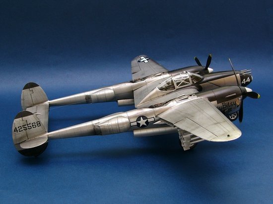 Trumpeter 02227 Lockheed P-38L-5-LO Lightning (1/32) – imagen 6